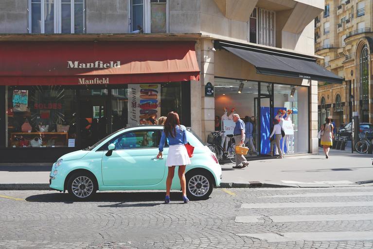 trendy pastel, francouzská ulice
